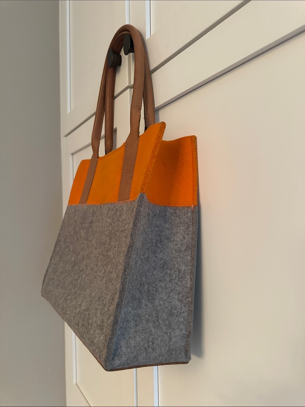 GRAF & LANTZ JAUNT COLOR BLOCK MERINO WOOL AND LEATHER TOTE - Picture 2 of 8